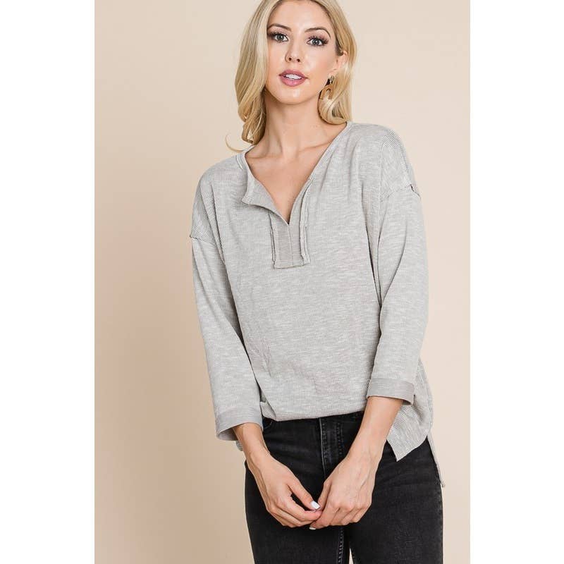 3/4 SLEEVE SPLIT NECK TOP